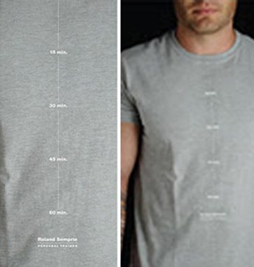 Tシャツになにか文字がプリントされています。どんな意味があるのでしょうか？